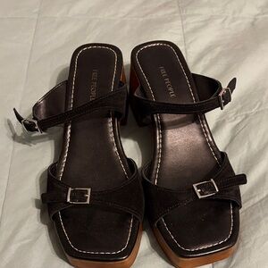 Free People Black sandal clogs